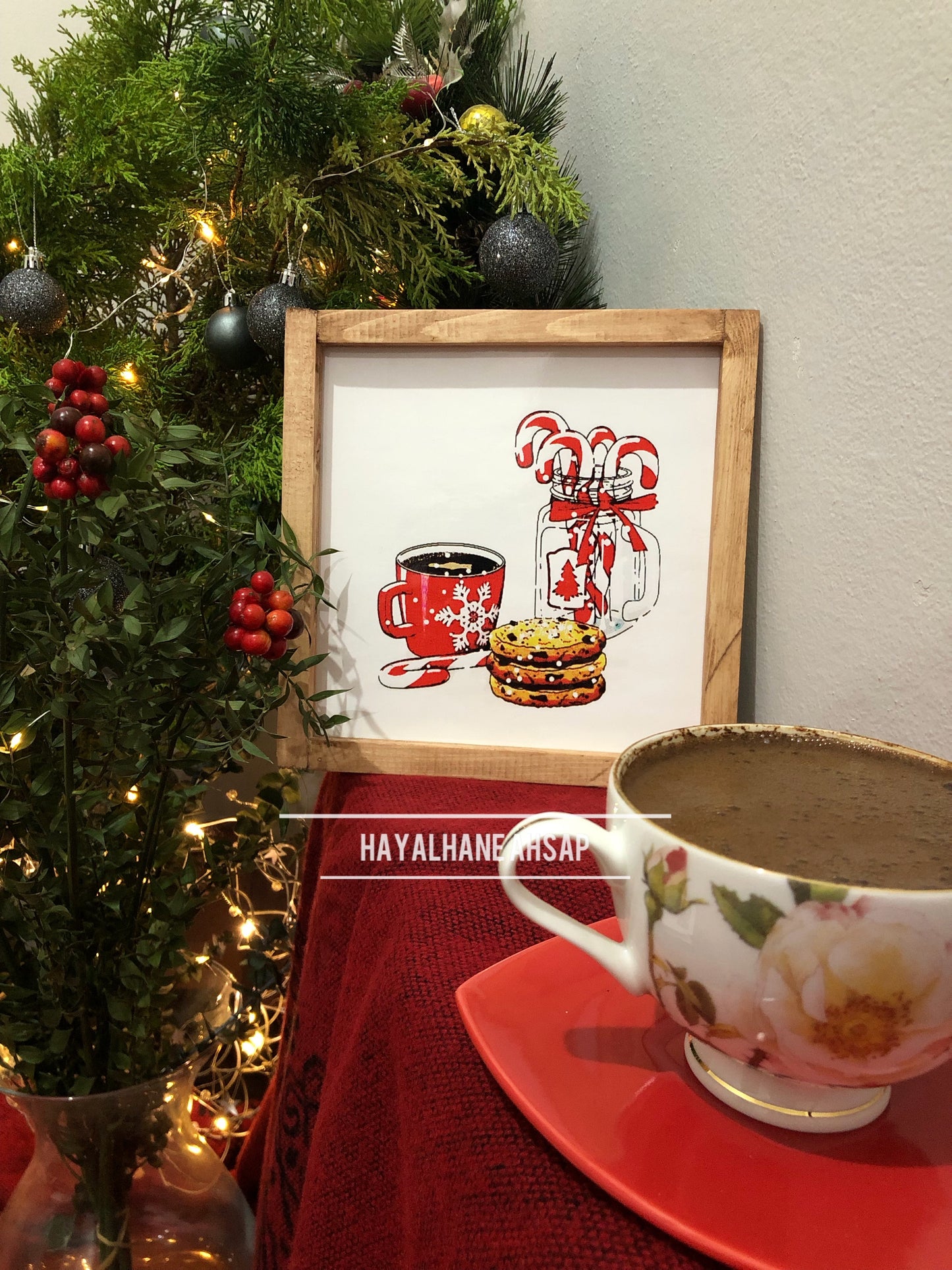 Kırmızı Fincanlı Tablo