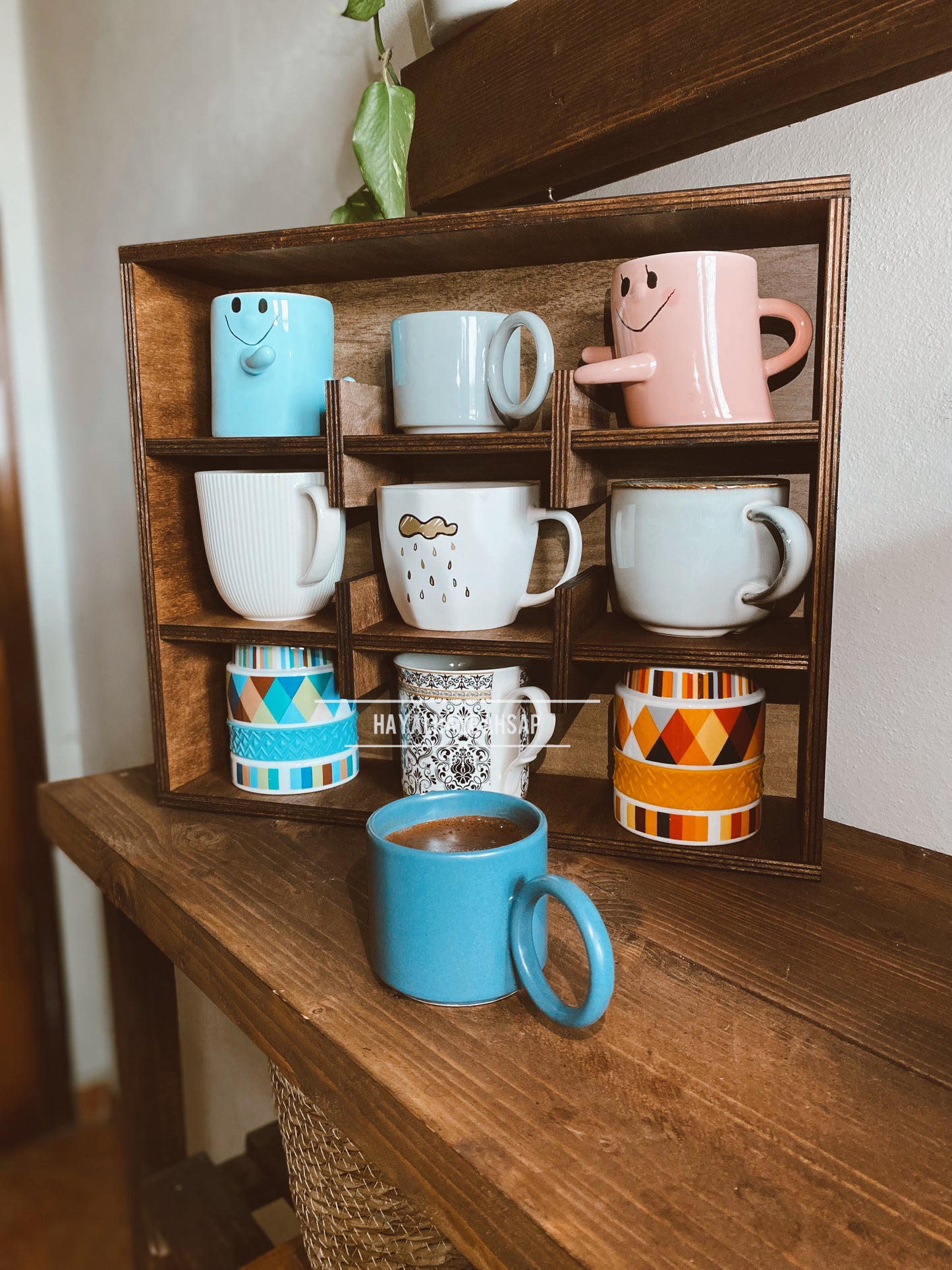 Kupa Rafı / Ahşap Raf