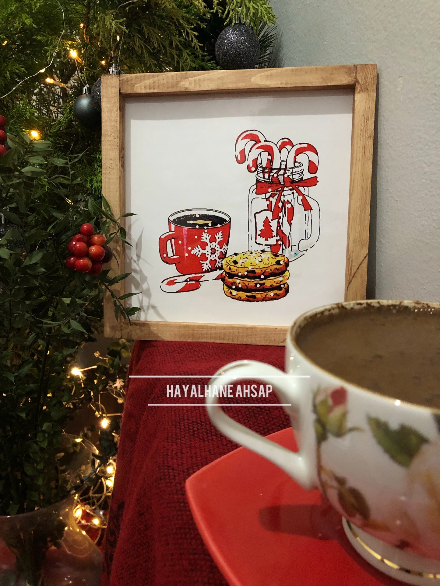 Kırmızı Fincanlı Tablo