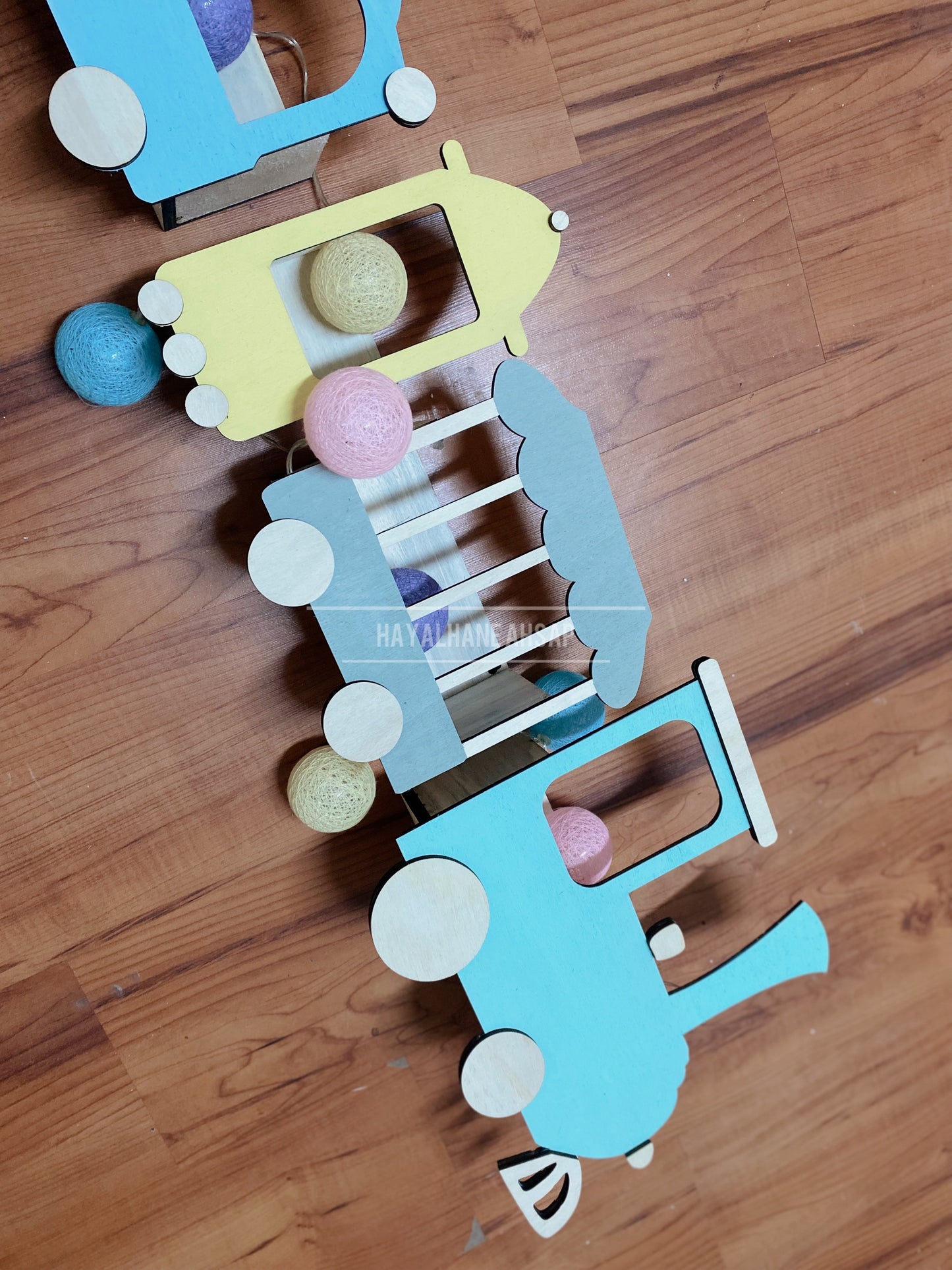 Tren Kitaplık / Ahşap Tren Kitaplık Raf