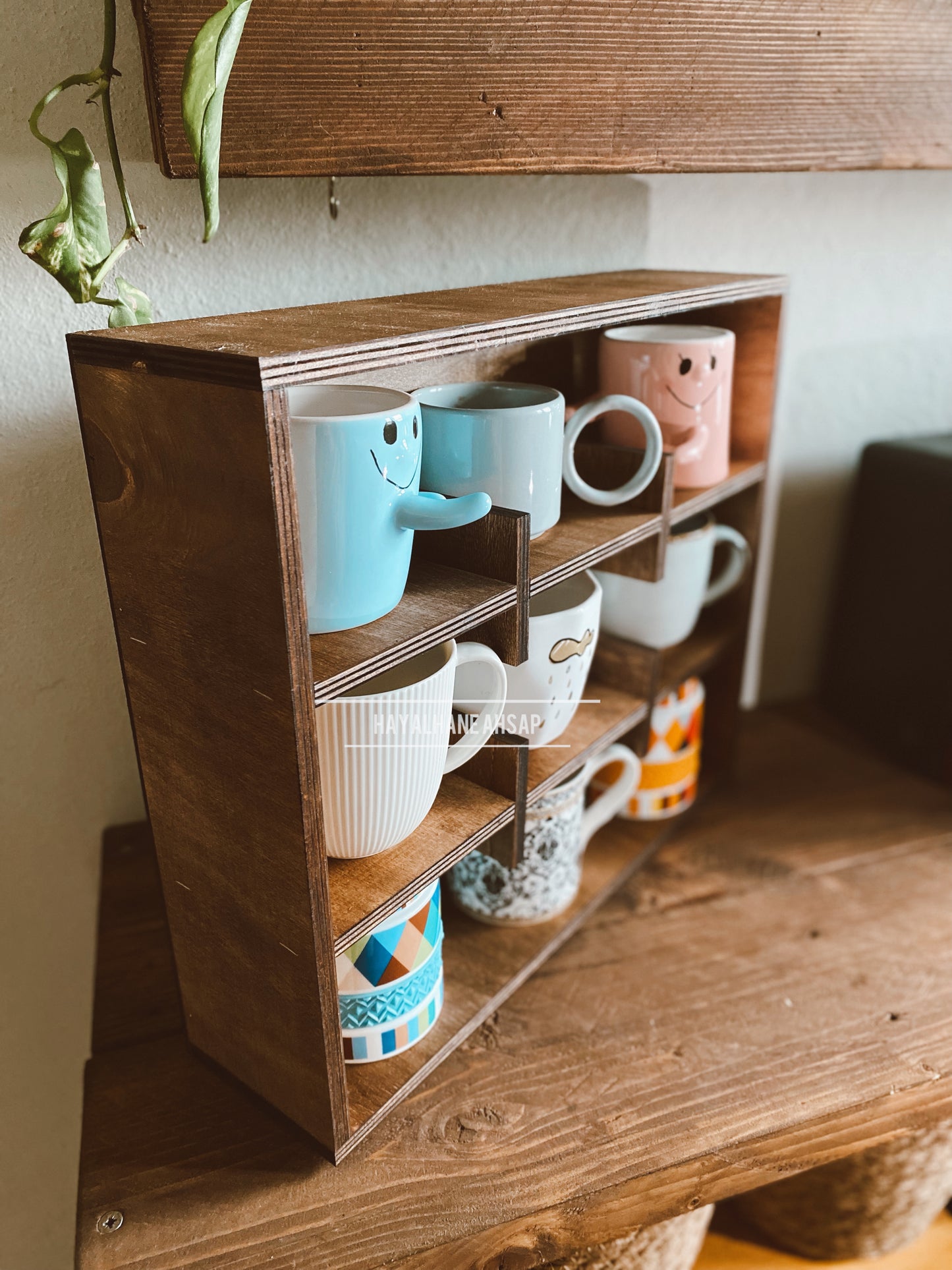 Kupa Rafı / Ahşap Raf