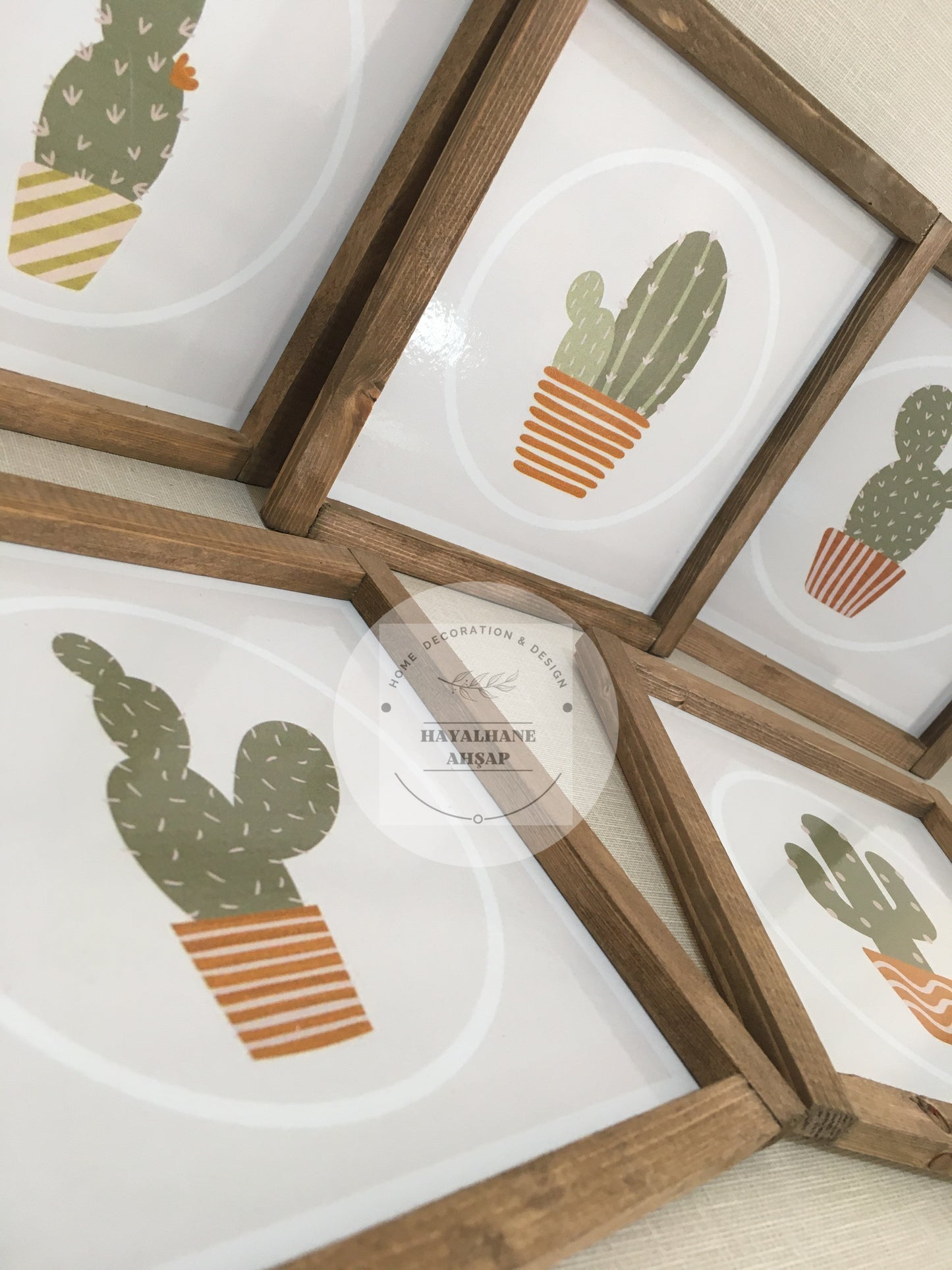 Cactus Table Set / Walnut