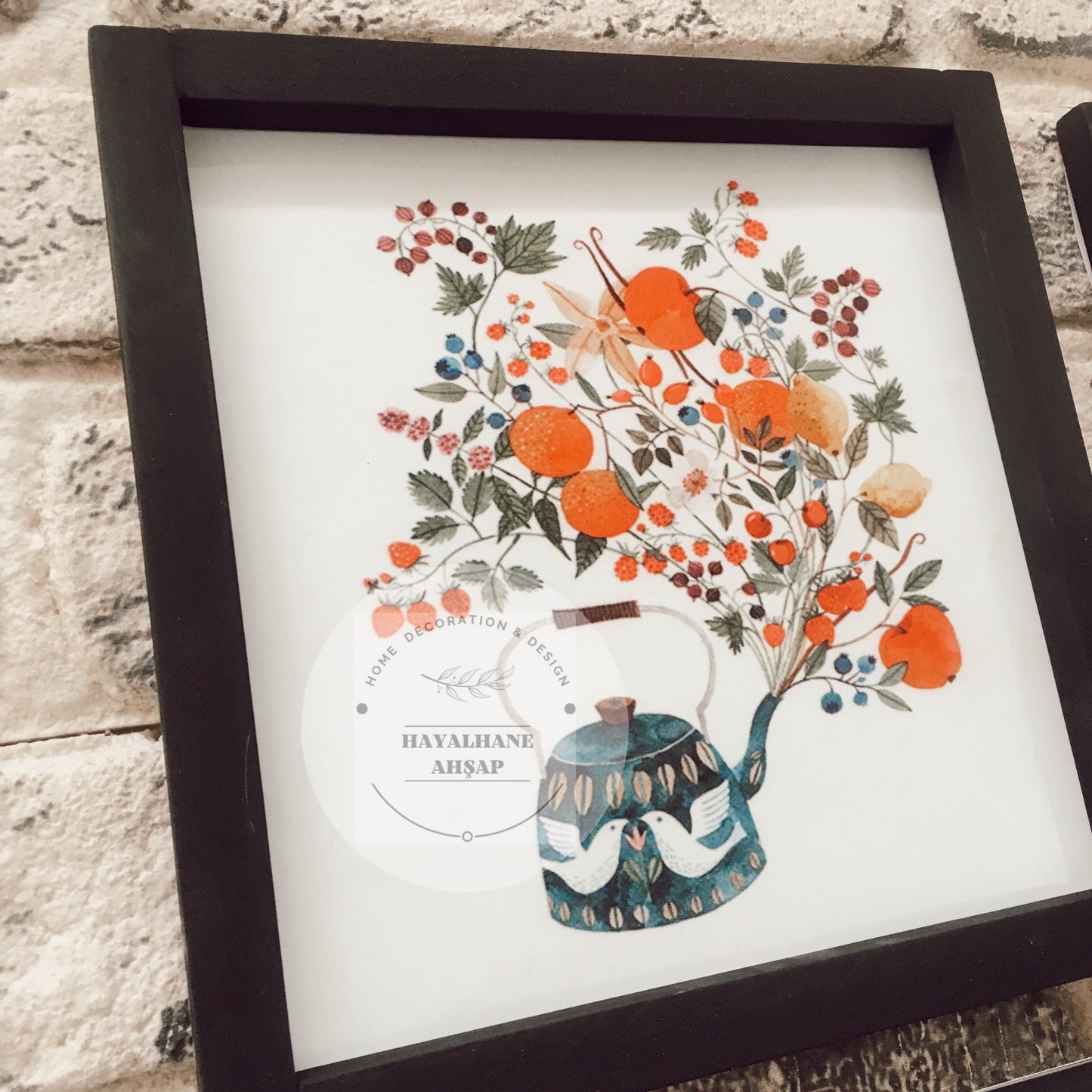 Красочный столовый сервиз