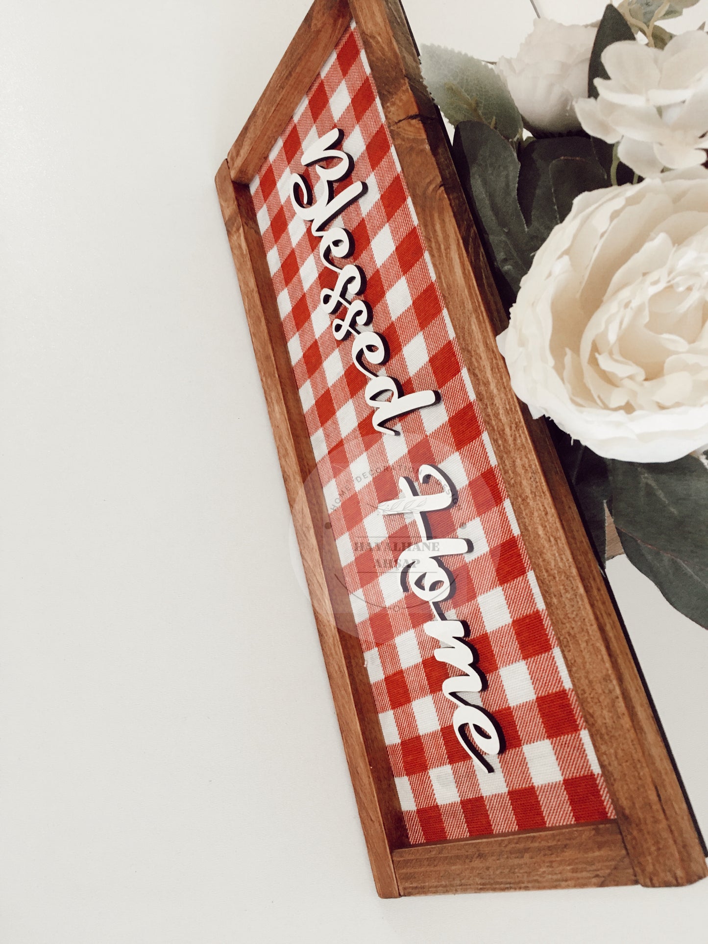 Blessed Home / Kırmızı Kumaşlı Tablo